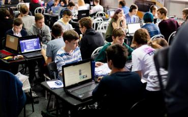 Воспитанникам центра Фонда Андрея Мельниченко покорился хакатон DevTime