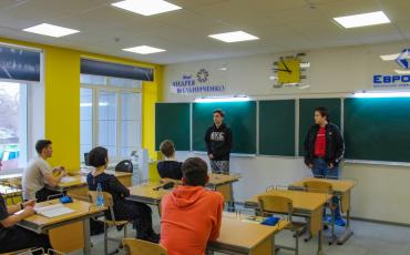 Учащиеся ЦДНИТТ Невинномысска встретились с его выпускниками