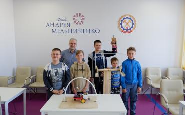 Летняя проектная школа Фонда Андрея Мельниченко проходит на базе кемеровского «УникУма»