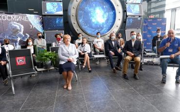Учащиеся «УникУма» и «Трамплина» приняли участие в «Космическом уроке»