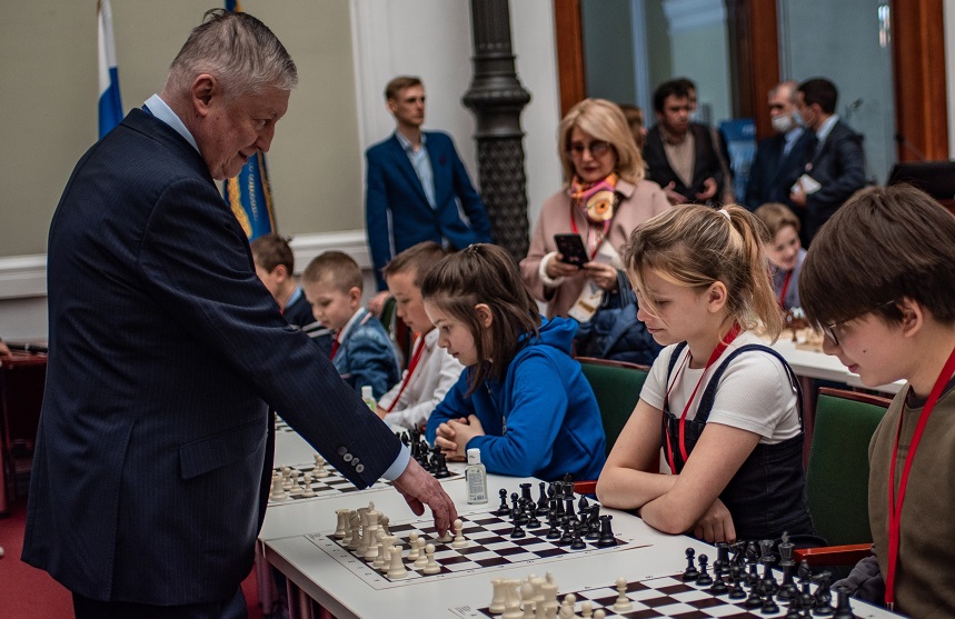Фонд Андрея Мельниченко - Детский шахматный фестиваль Анатолия Карпова собрал юных спортсменов со всей страны